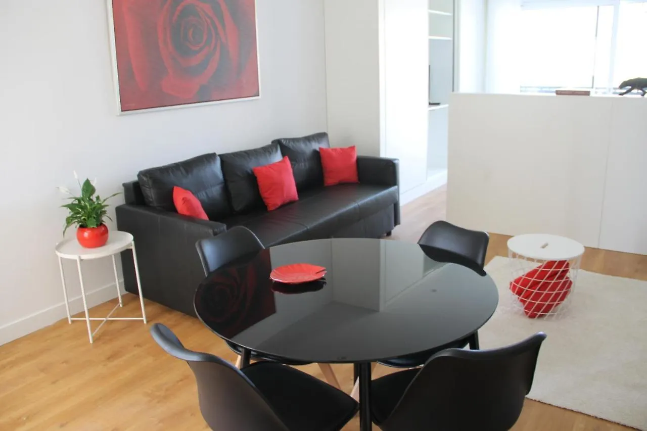 Grand T1 Moderne Jardin Pres De Cdg Apartment Le Thillay
