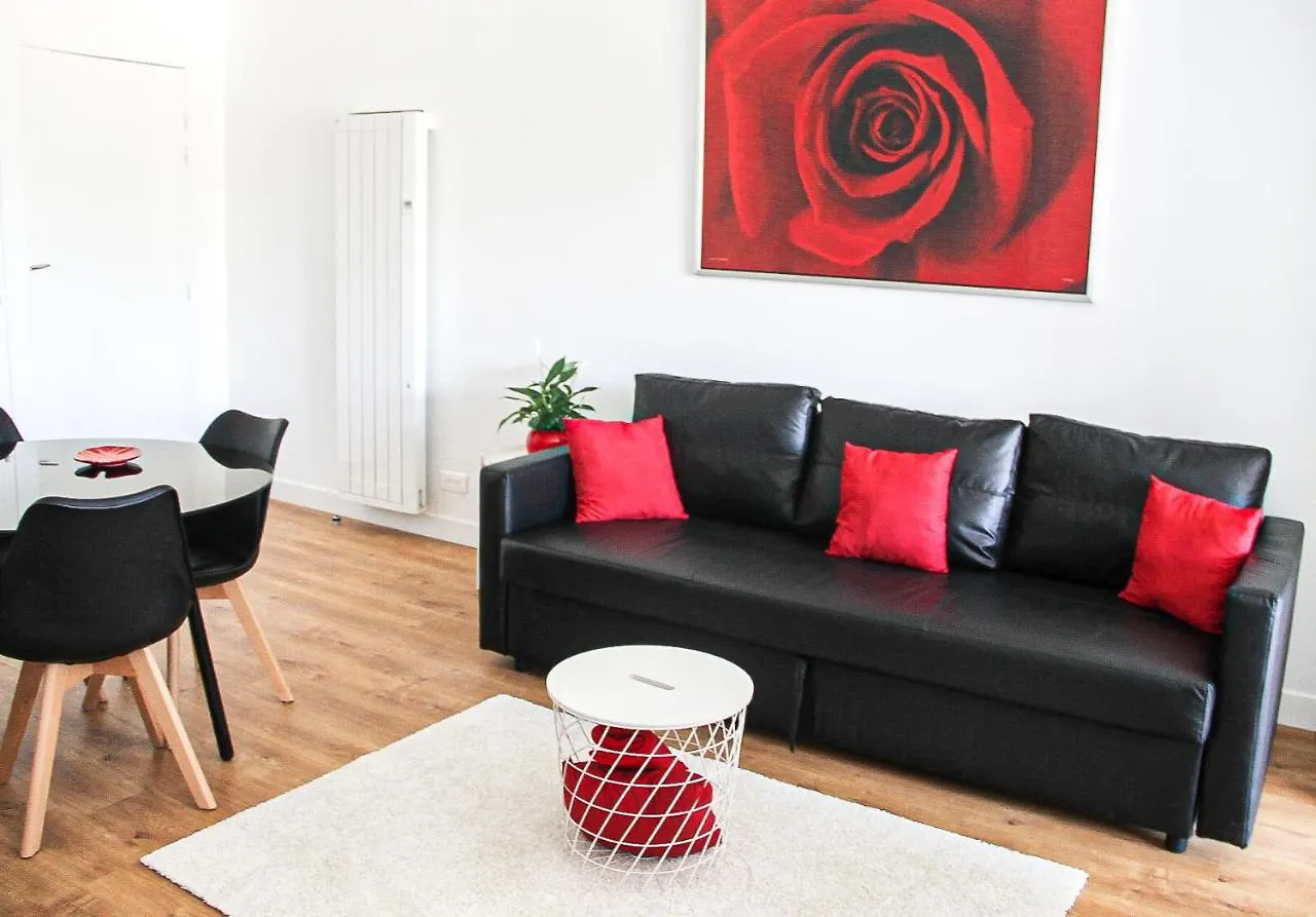 Grand T1 Moderne Jardin Pres De Cdg Apartment Le Thillay